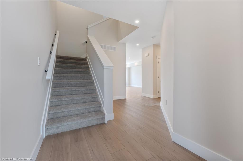 127 Amber Street Property Photo 3