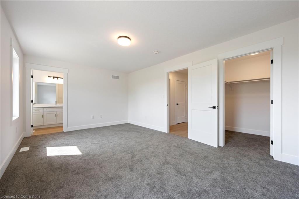 127 Amber Street Property Photo 16