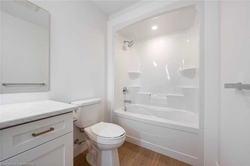 127 Amber Street Property Photo 17