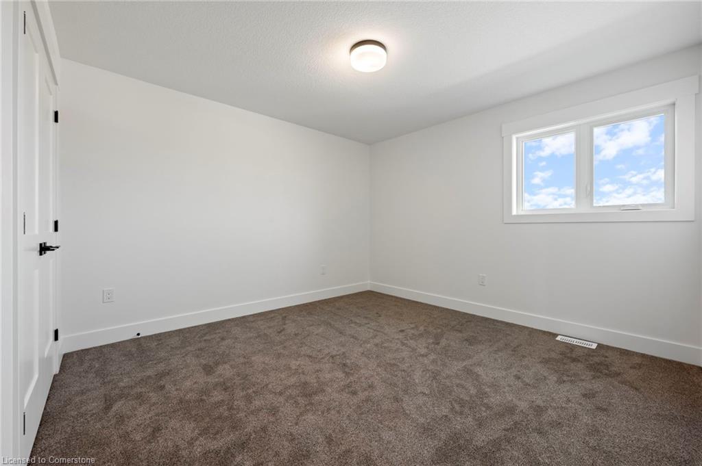 127 Amber Street Property Photo 20