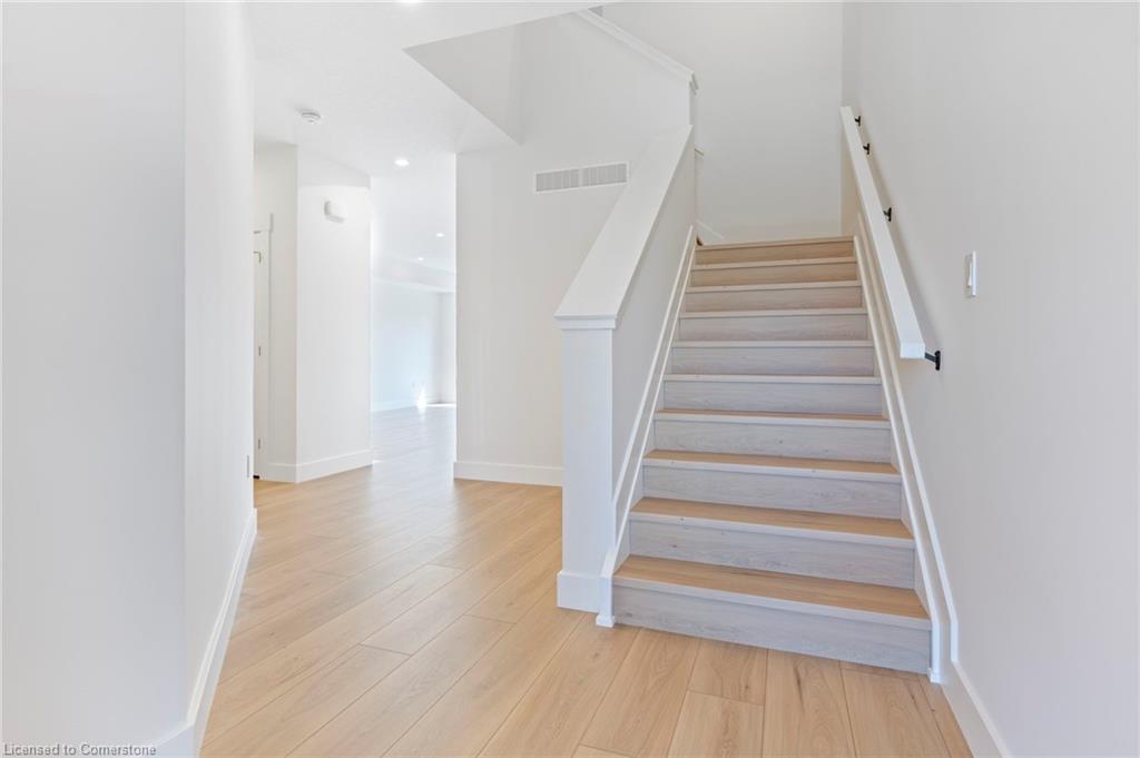 123 Amber Street Property Photo 4