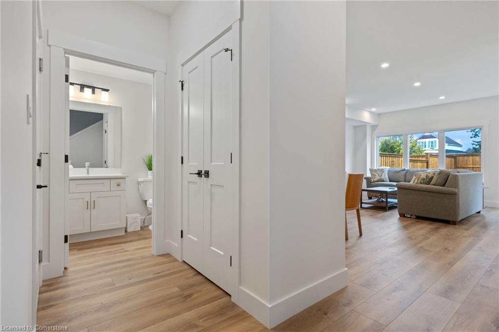123 Amber Street Property Photo 16
