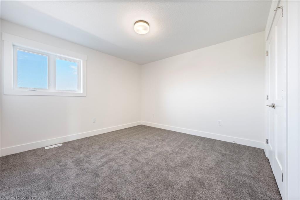 123 Amber Street Property Photo 23