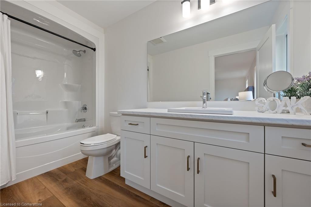 123 Amber Street Property Photo 25