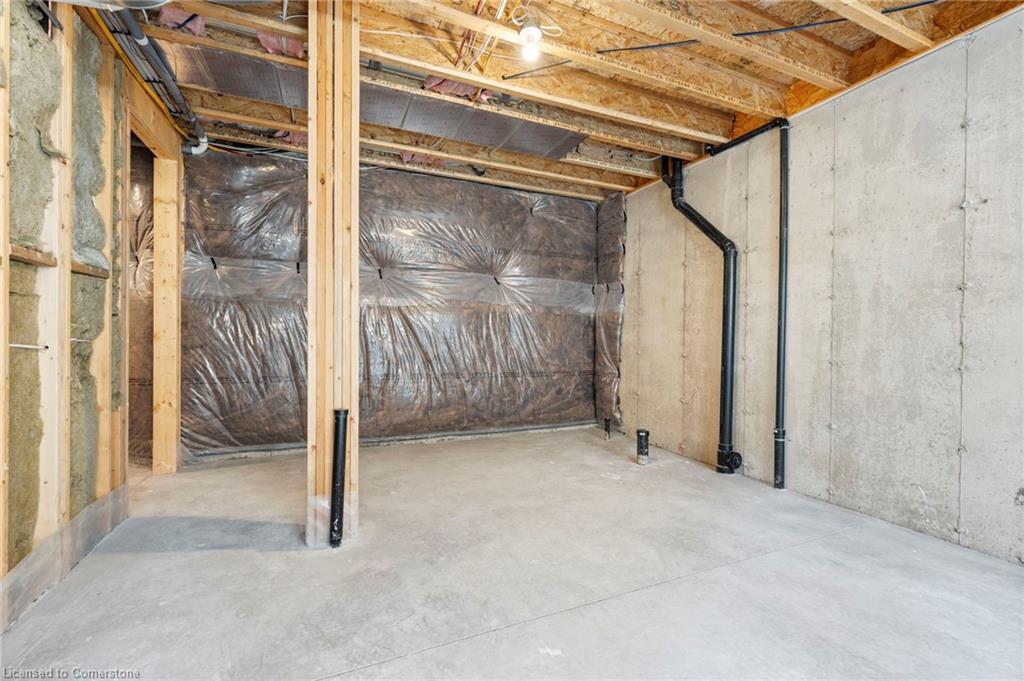 123 Amber Street Property Photo 27