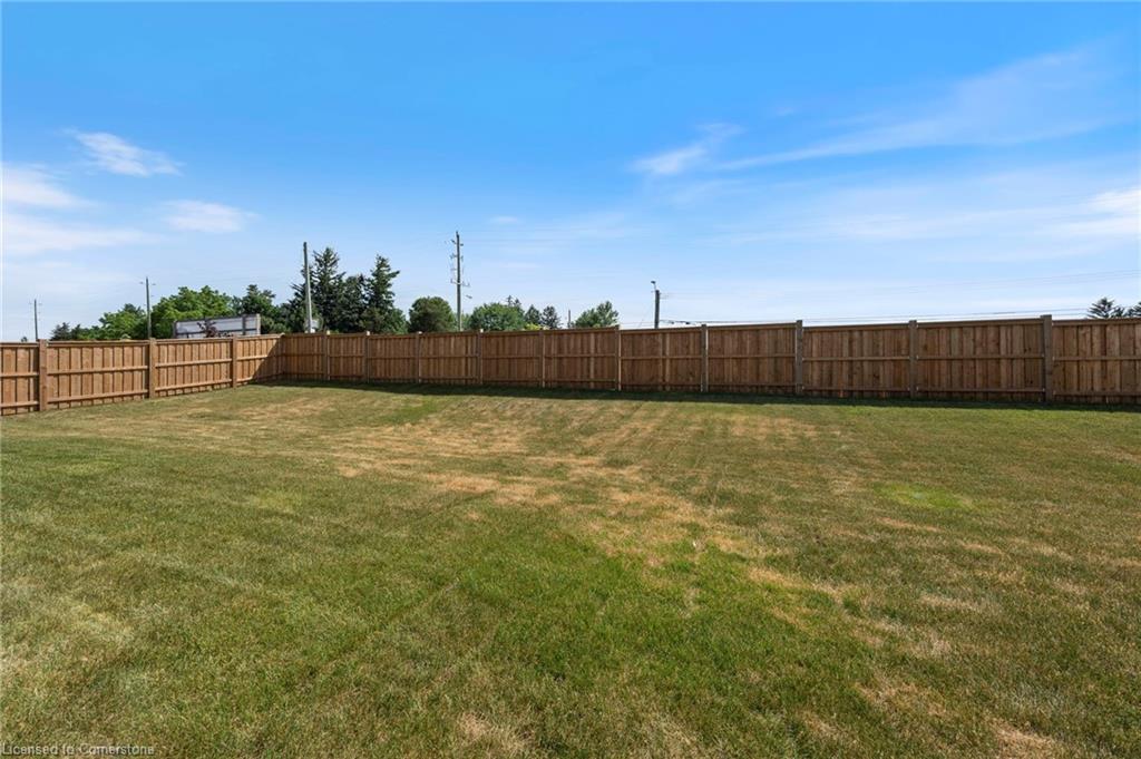 123 Amber Street Property Photo 35