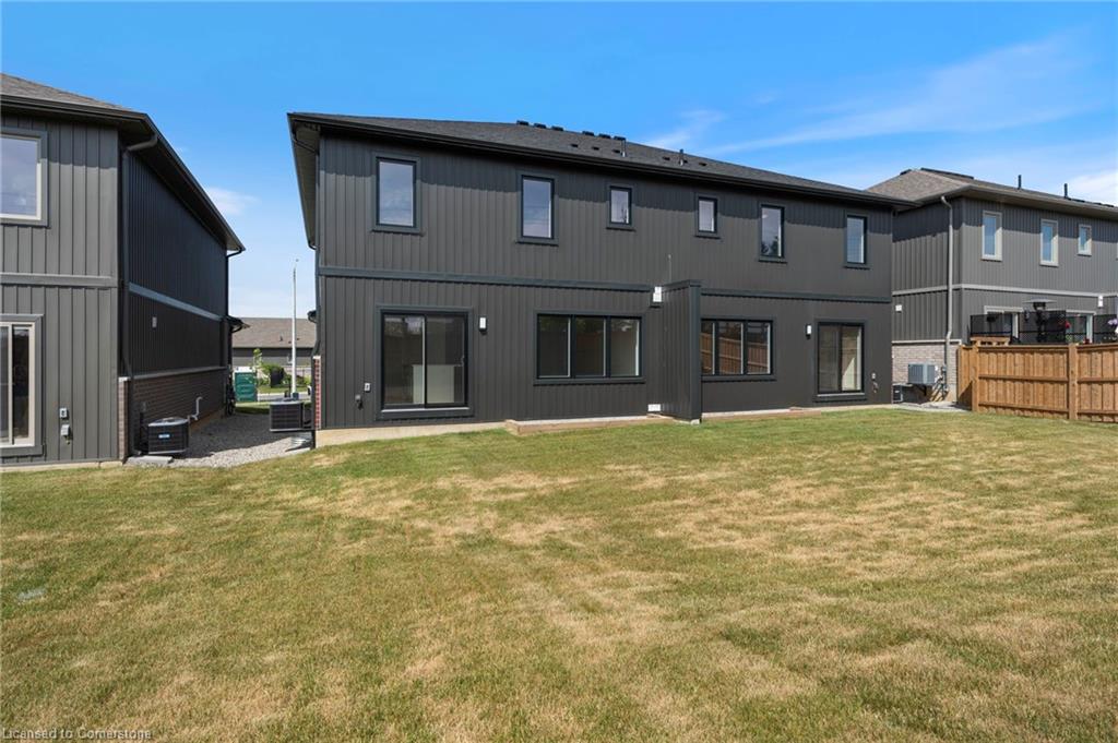 123 Amber Street Property Photo 36