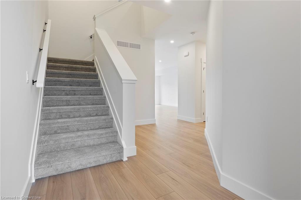 119 Amber Street Property Photo 4