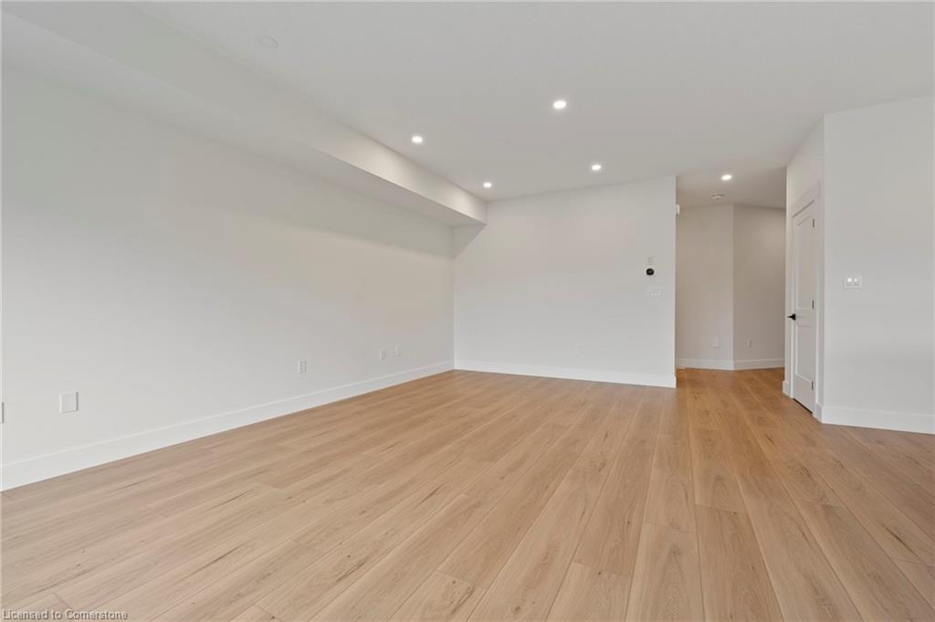 119 Amber Street Property Photo 8