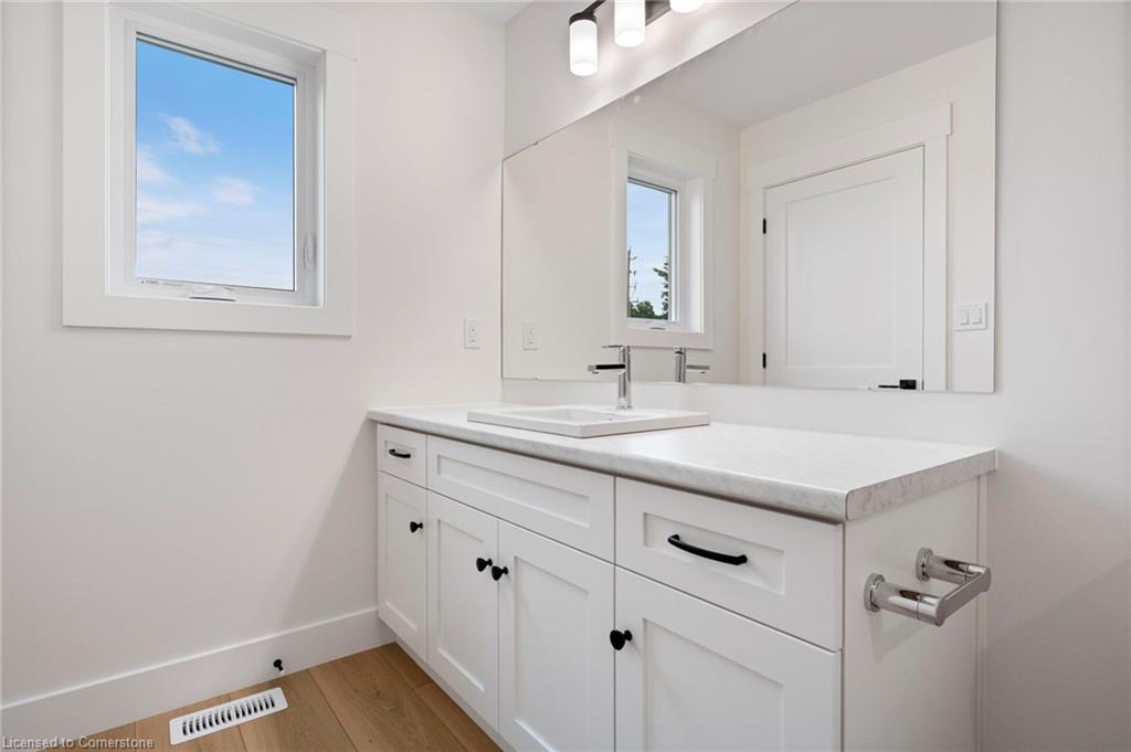 119 Amber Street Property Photo 19