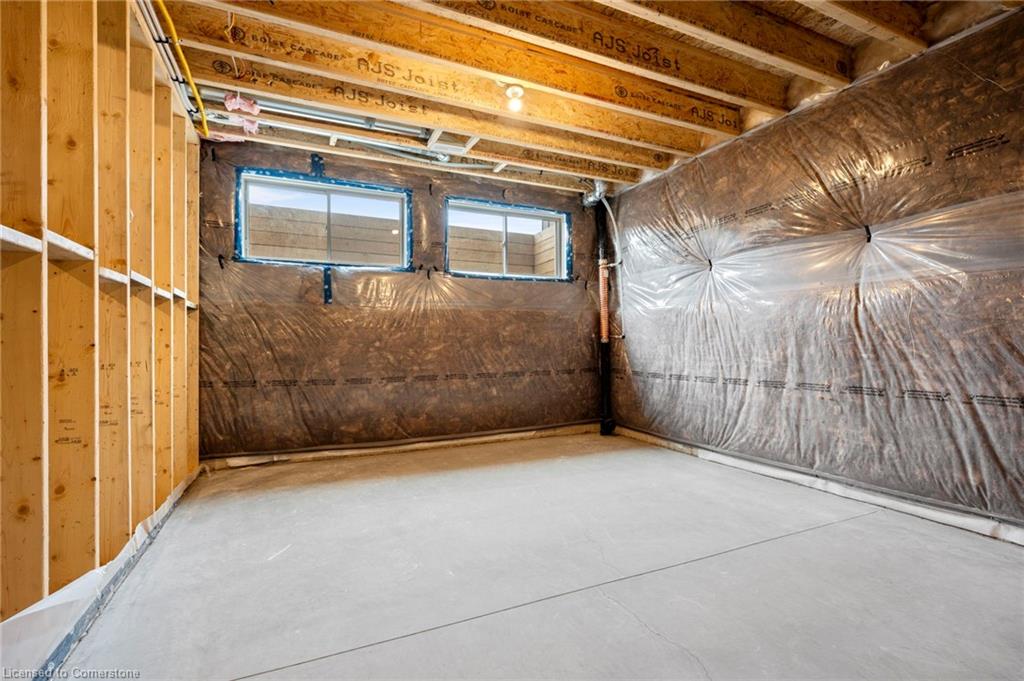 119 Amber Street Property Photo 32