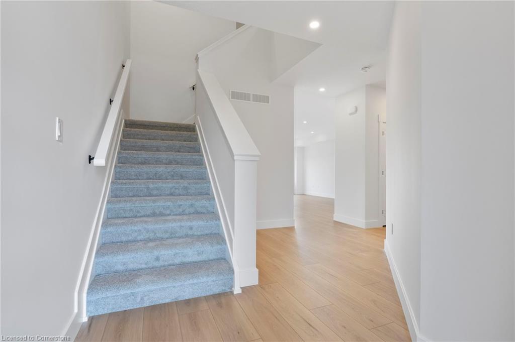 111 Amber Street Property Photo 3