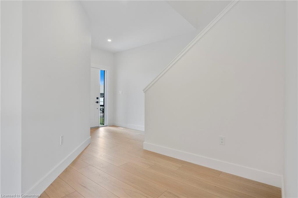 111 Amber Street Property Photo 4