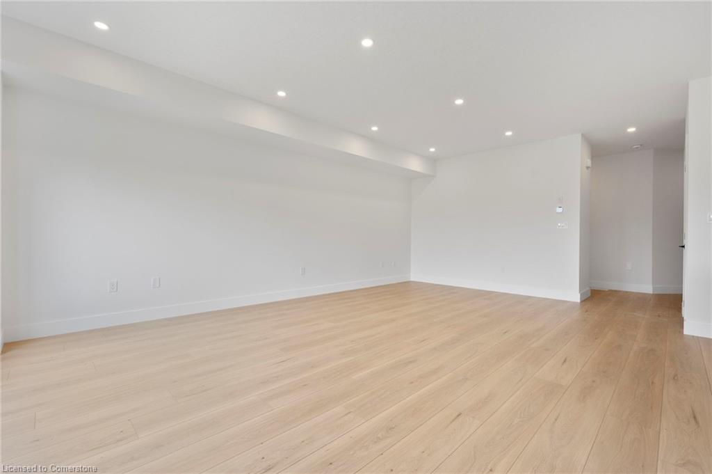 111 Amber Street Property Photo 7