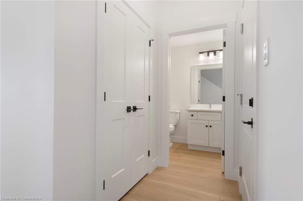 111 Amber Street Property Photo 11
