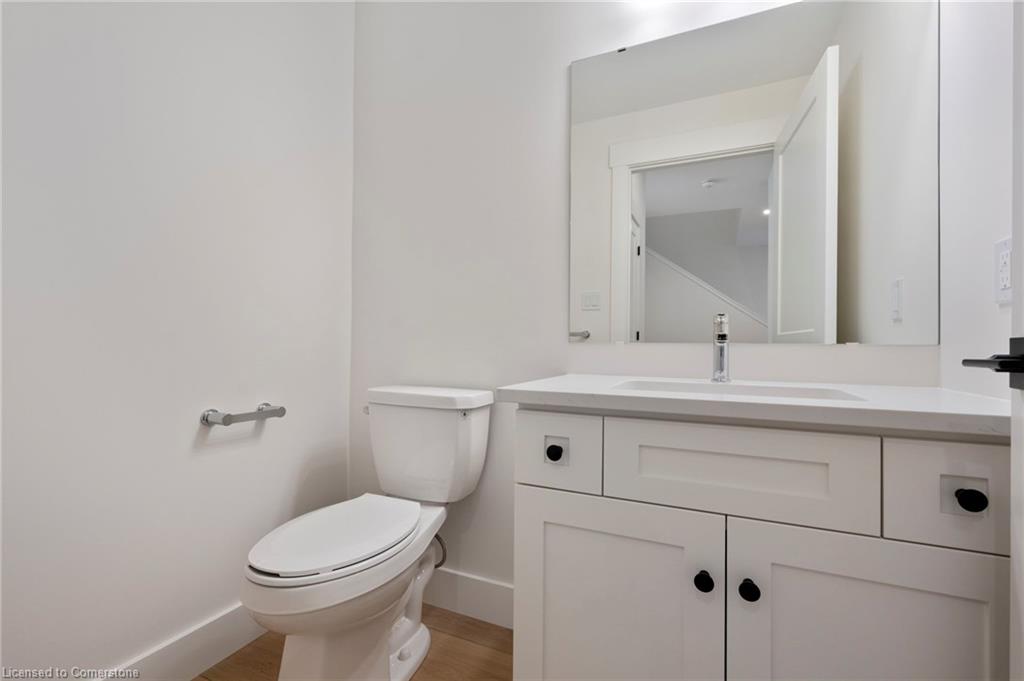 111 Amber Street Property Photo 12