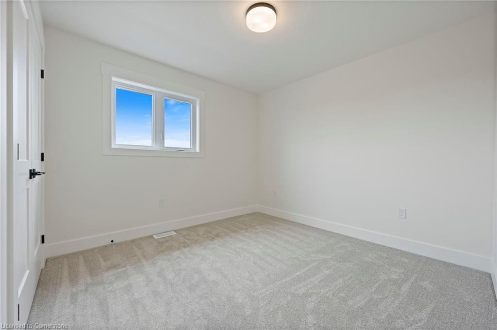 111 Amber Street Property Photo 17