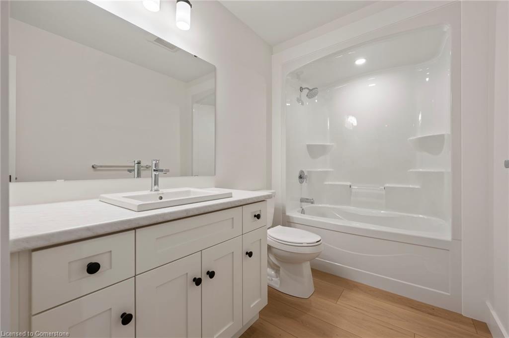 111 Amber Street Property Photo 19
