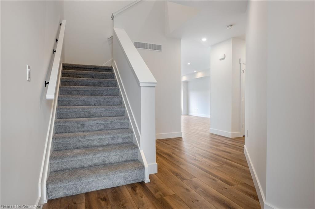 103 Amber Street Property Photo 4