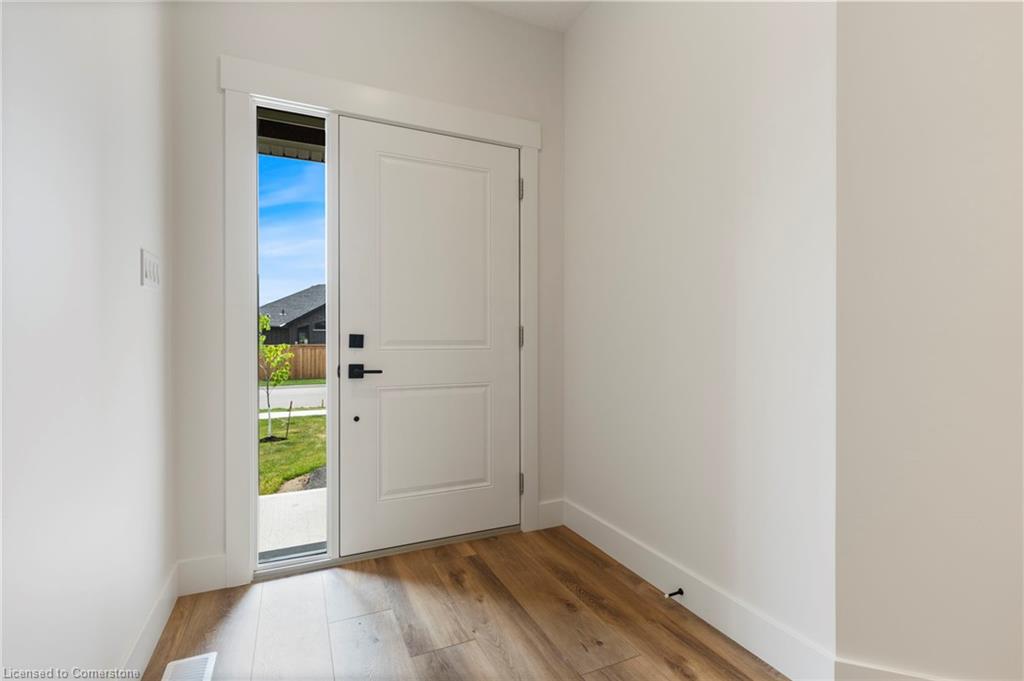 99 Amber Street Property Photo 3