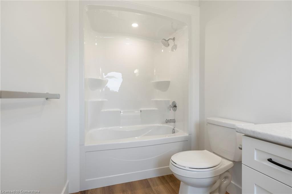 99 Amber Street Property Photo 16