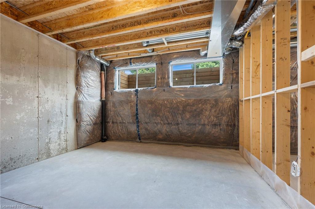 99 Amber Street Property Photo 28