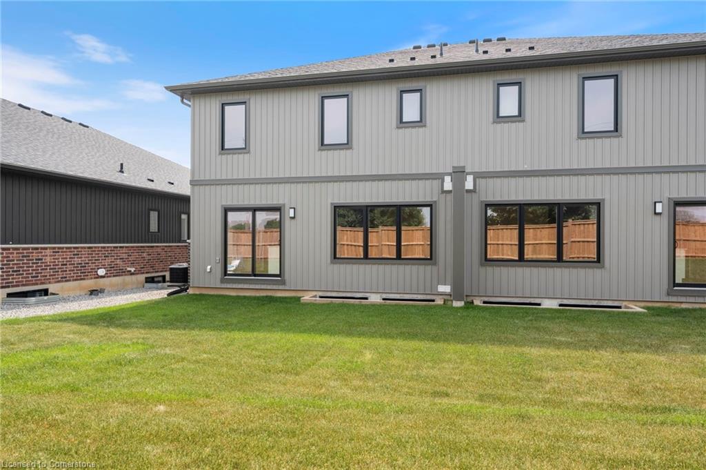 99 Amber Street Property Photo 32