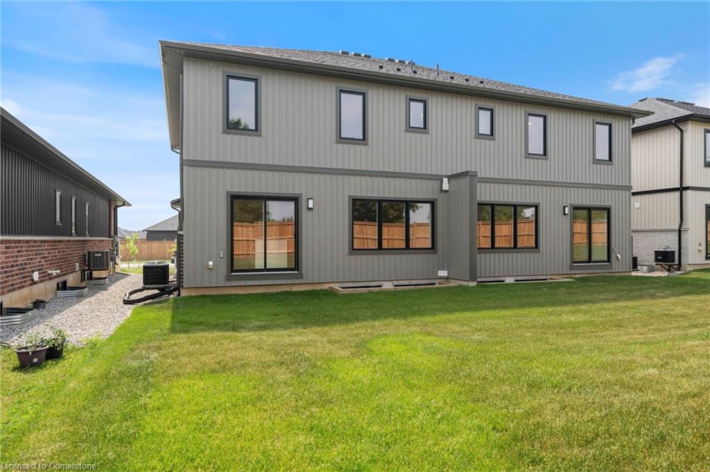 99 Amber Street Property Photo 33