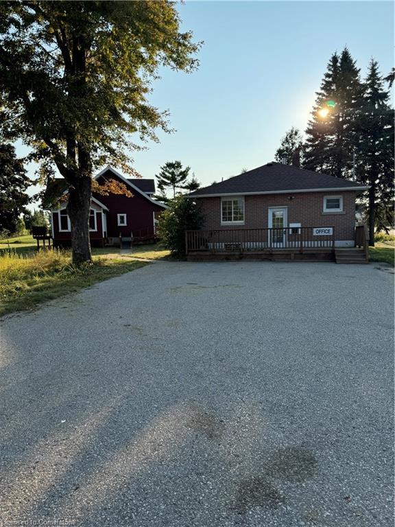 560 Athlone Avenue Property Photo 2