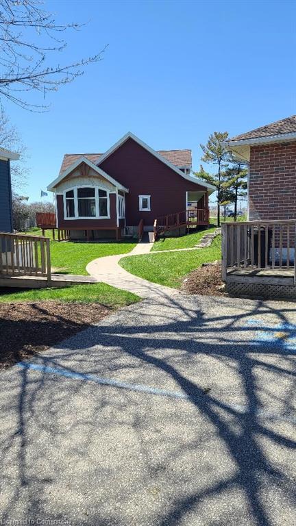 560 Athlone Avenue Property Photo 8