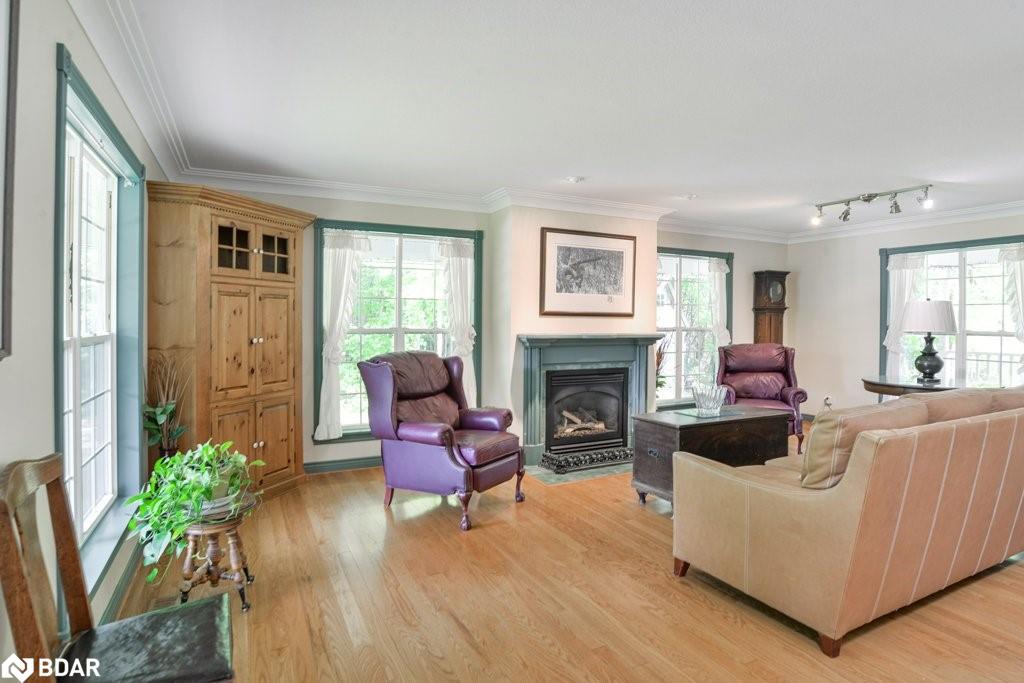 1390 Warminster Sideroad Property Photo 10