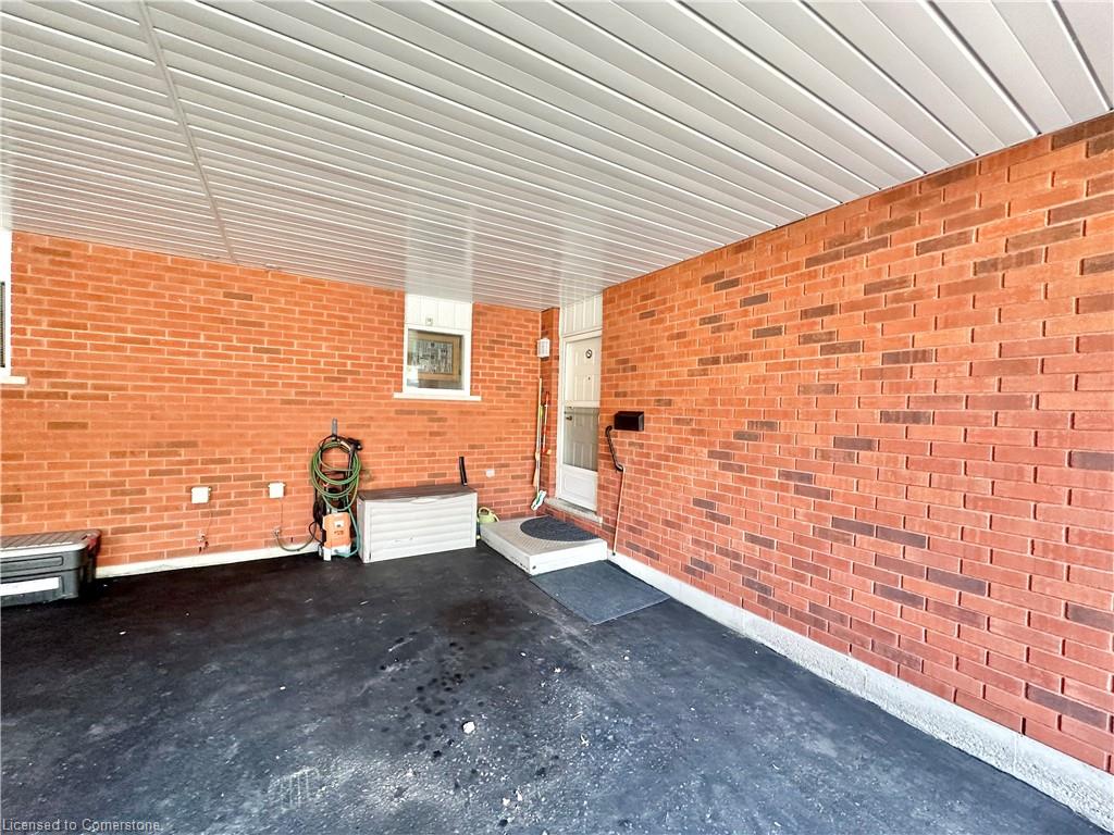 34-175 Victoria Court Property Photo 3