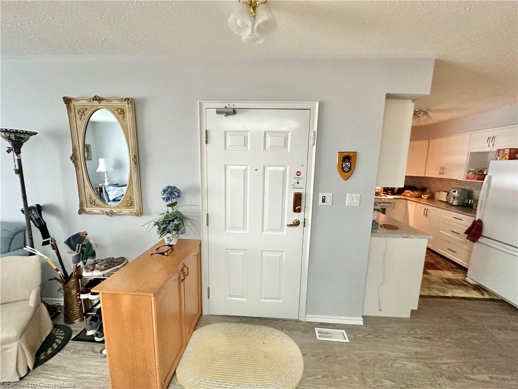 34-175 Victoria Court Property Photo 5