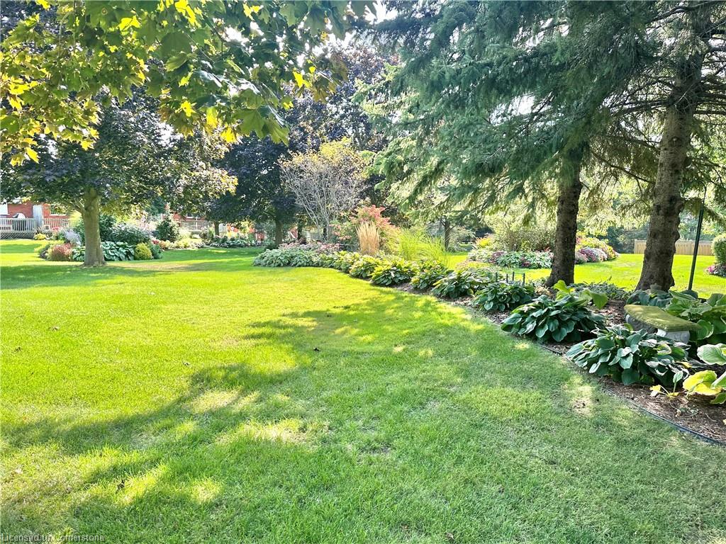 34-175 Victoria Court Property Photo 24