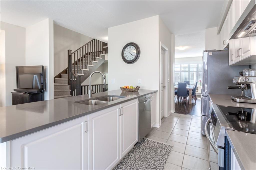 4014 Fracchioni Drive Property Photo 8
