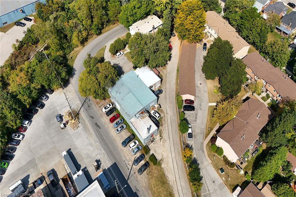 347 Hatt Street W Property Photo 8