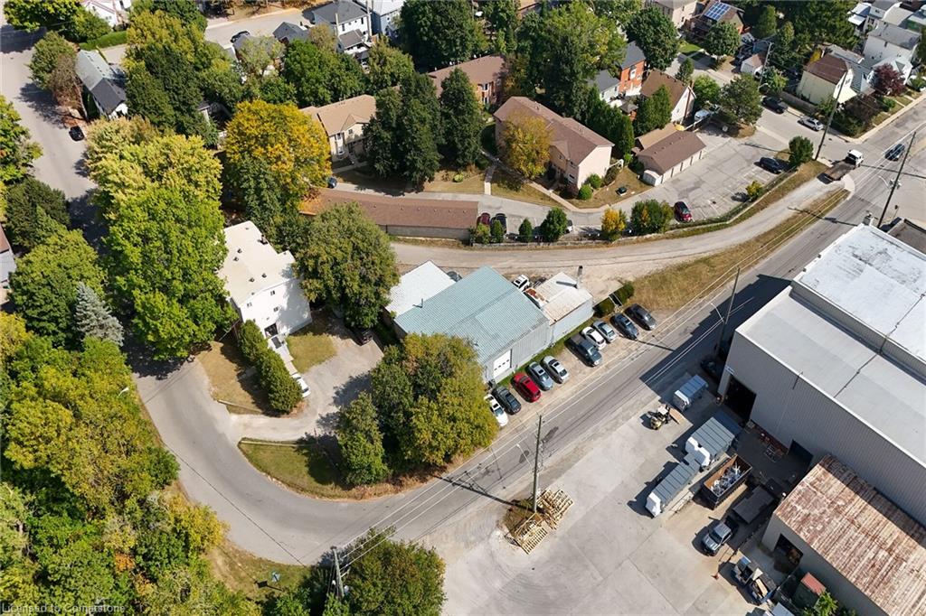 347 Hatt Street W Property Photo 9