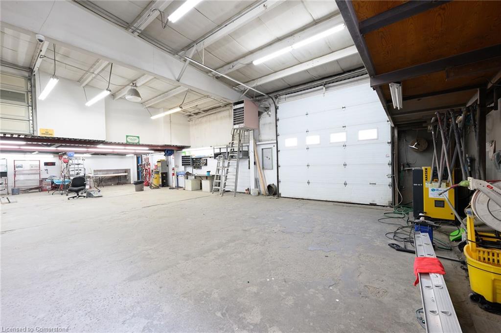 347 Hatt Street W Property Photo 17