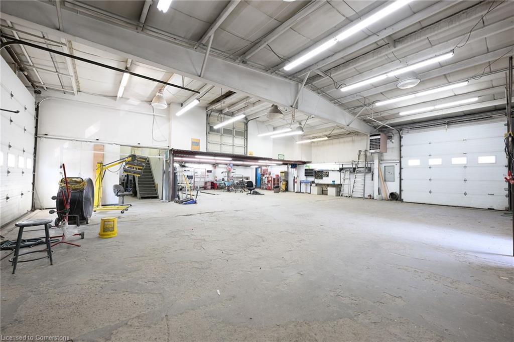 347 Hatt Street W Property Photo 18
