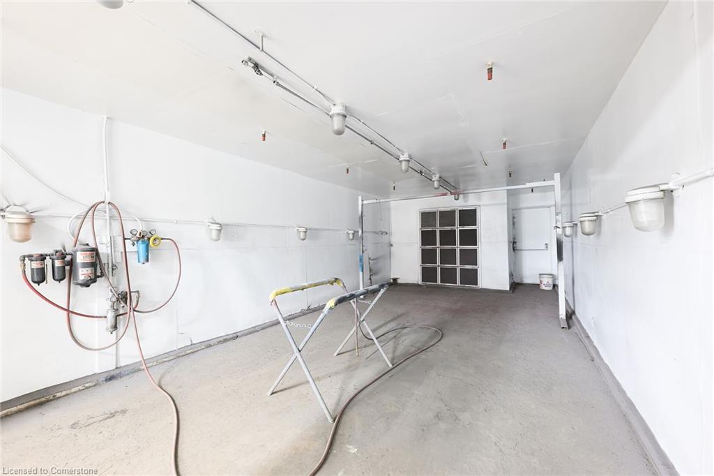 347 Hatt Street W Property Photo 20