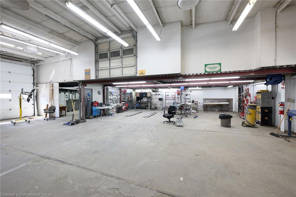347 Hatt Street W Property Photo 24