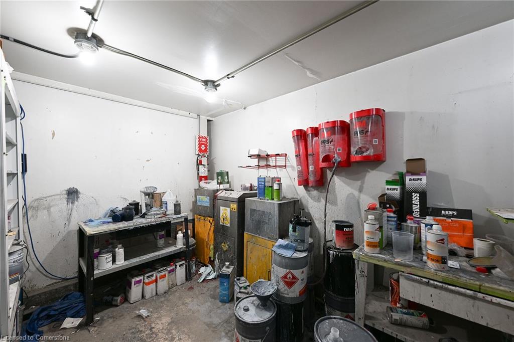 347 Hatt Street W Property Photo 26