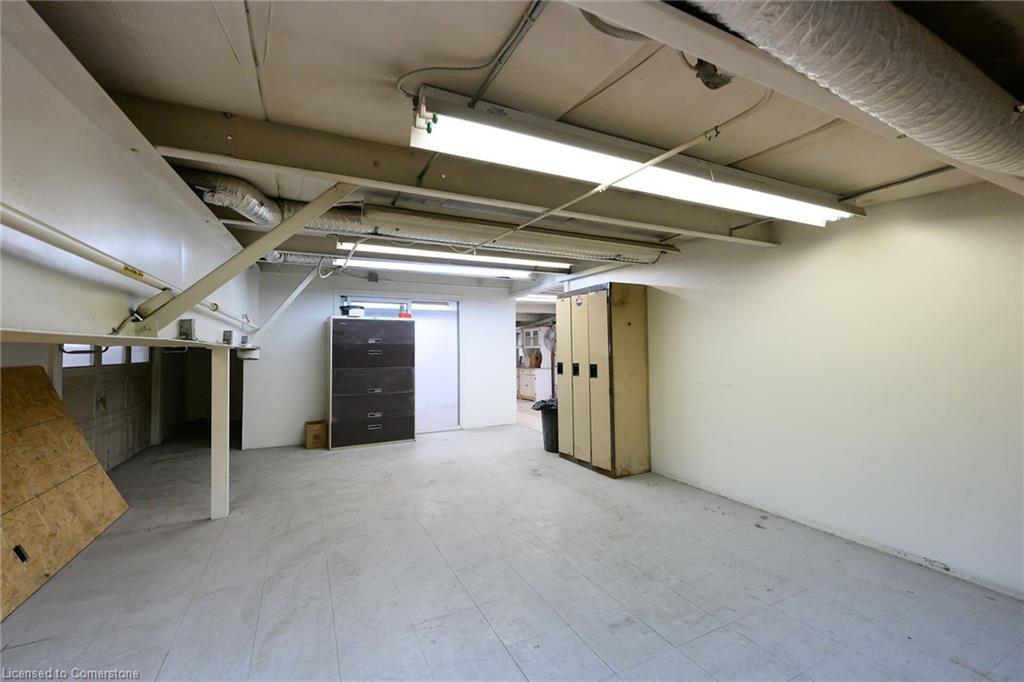 347 Hatt Street W Property Photo 30