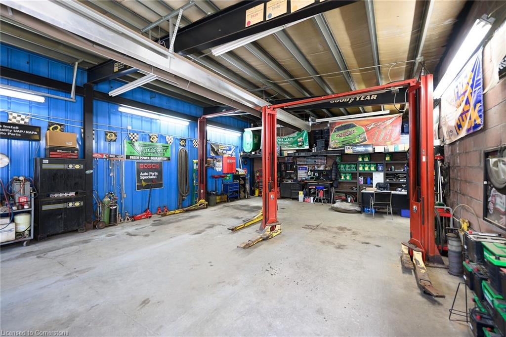 347 Hatt Street W Property Photo 41