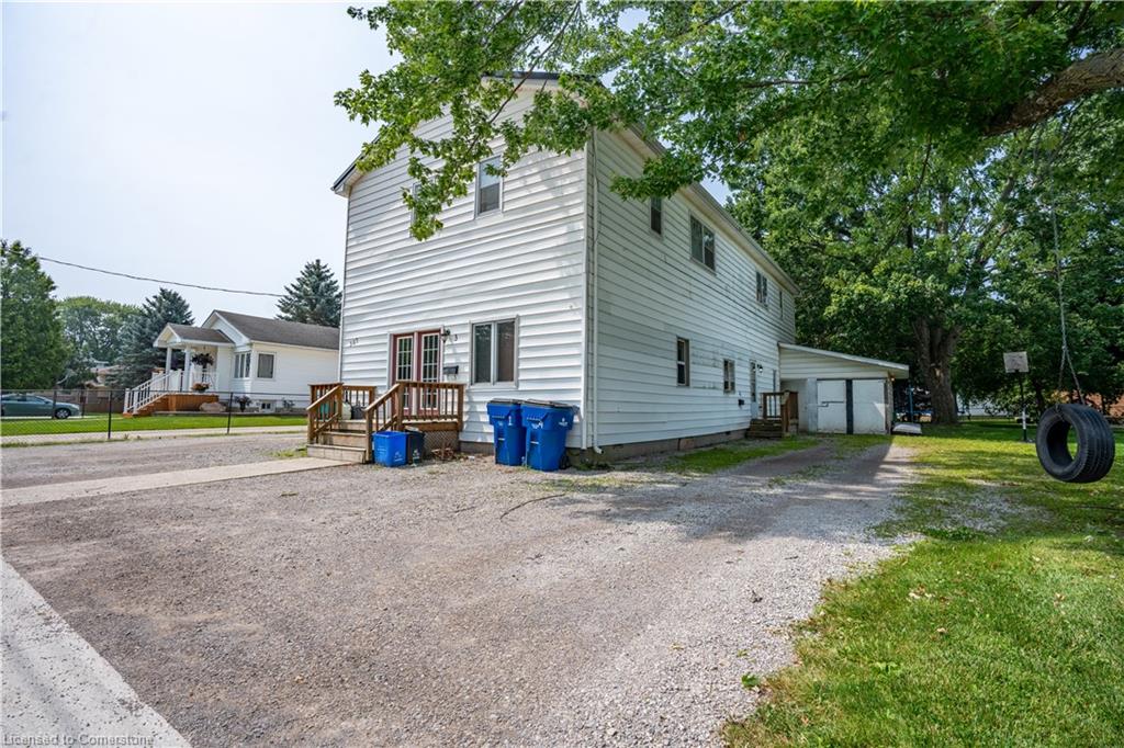 567 Duncan Street Property Photo 2