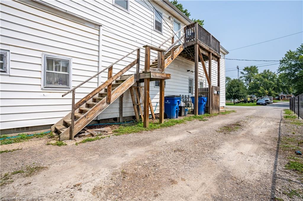 567 Duncan Street Property Photo 3