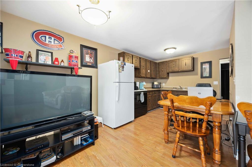 567 Duncan Street Property Photo 13