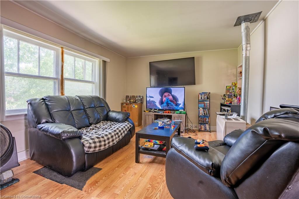 567 Duncan Street Property Photo 36
