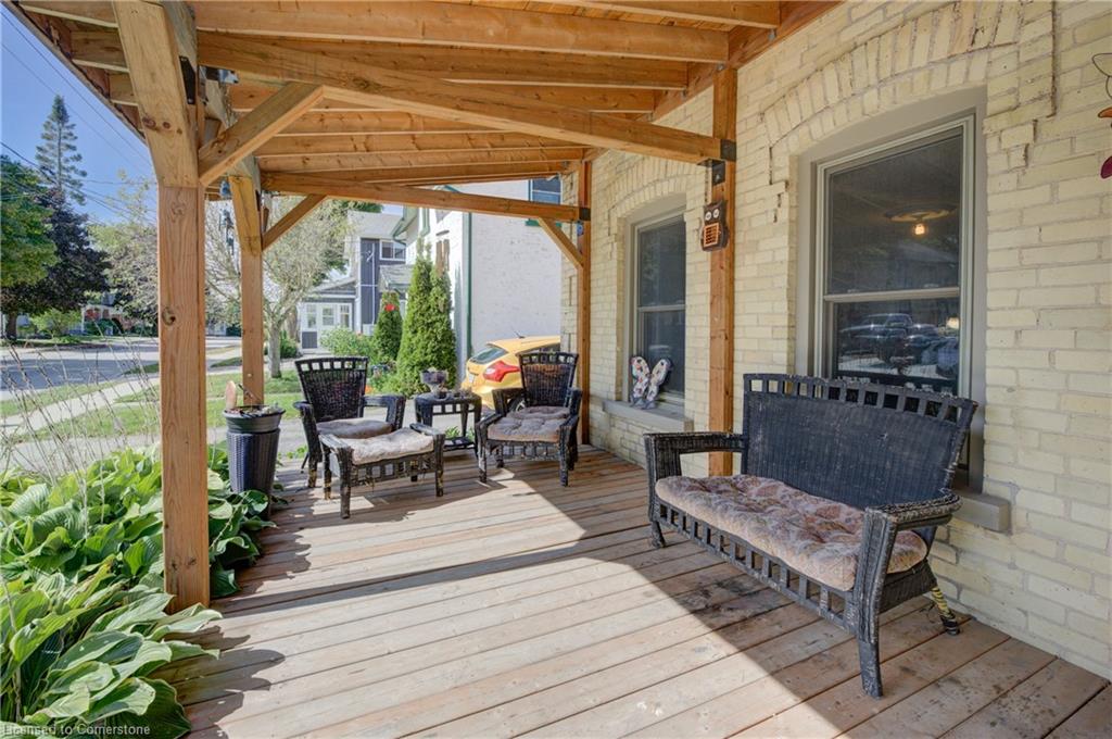 225 Inkerman Street Property Photo 4