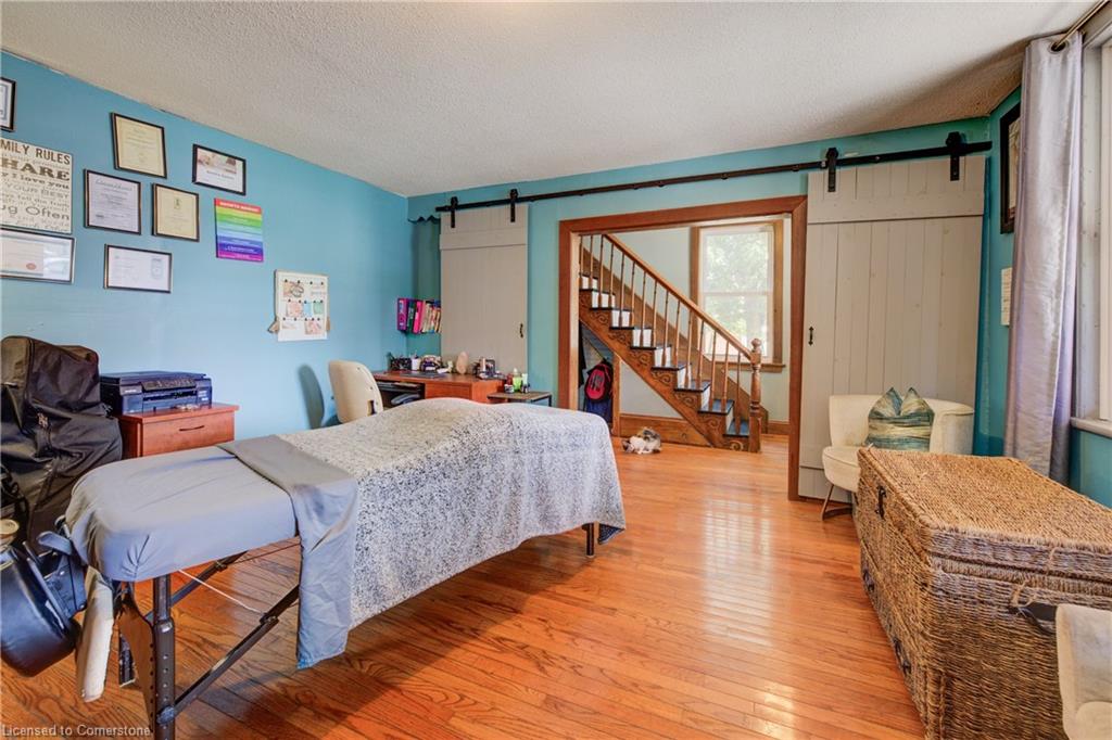 225 Inkerman Street Property Photo 8